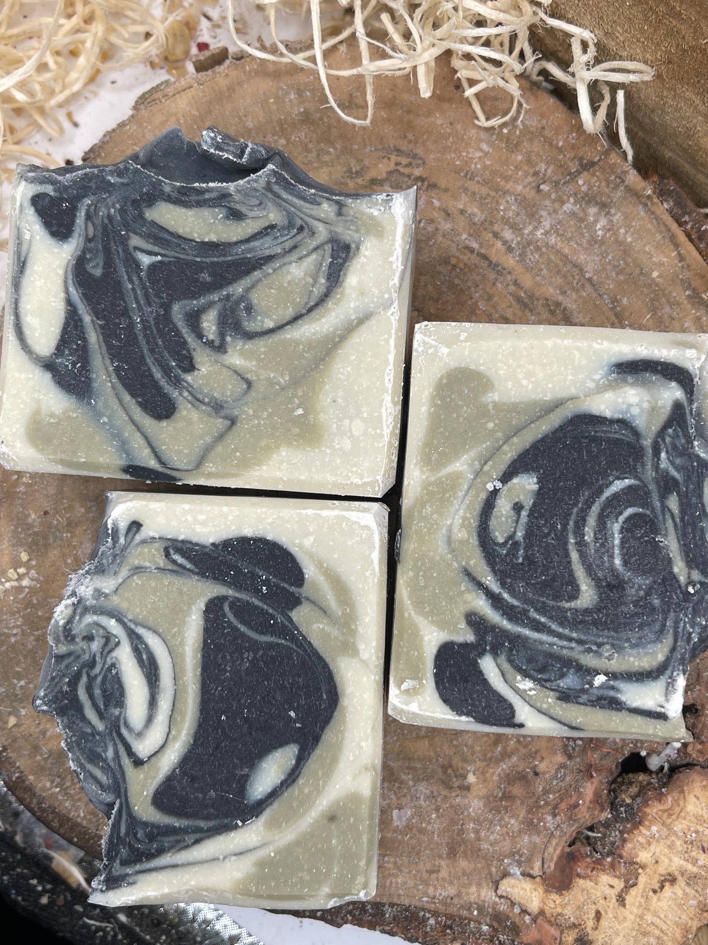 Cleansing Body Bar - Activated Charcoal, Bentonite Clay